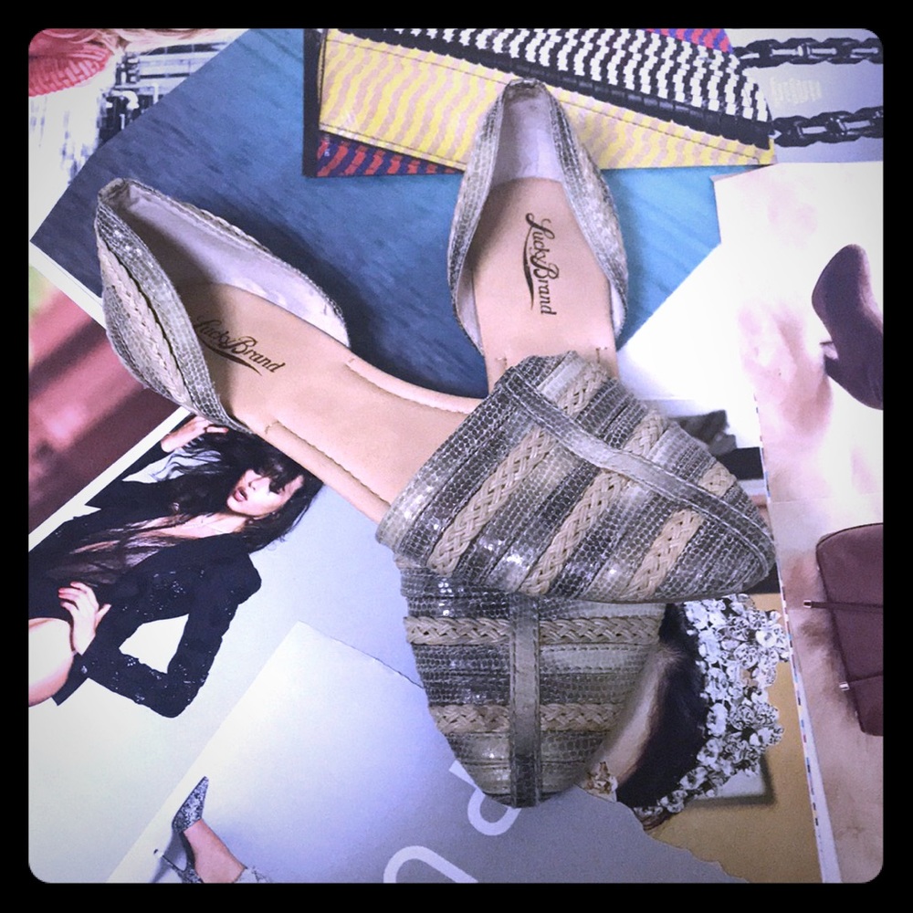 Lucky flats perfect for summer!